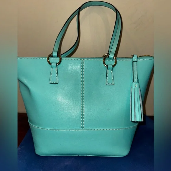 Dooney & Bourke Italian Soffiano leather - Picture 6 of 9